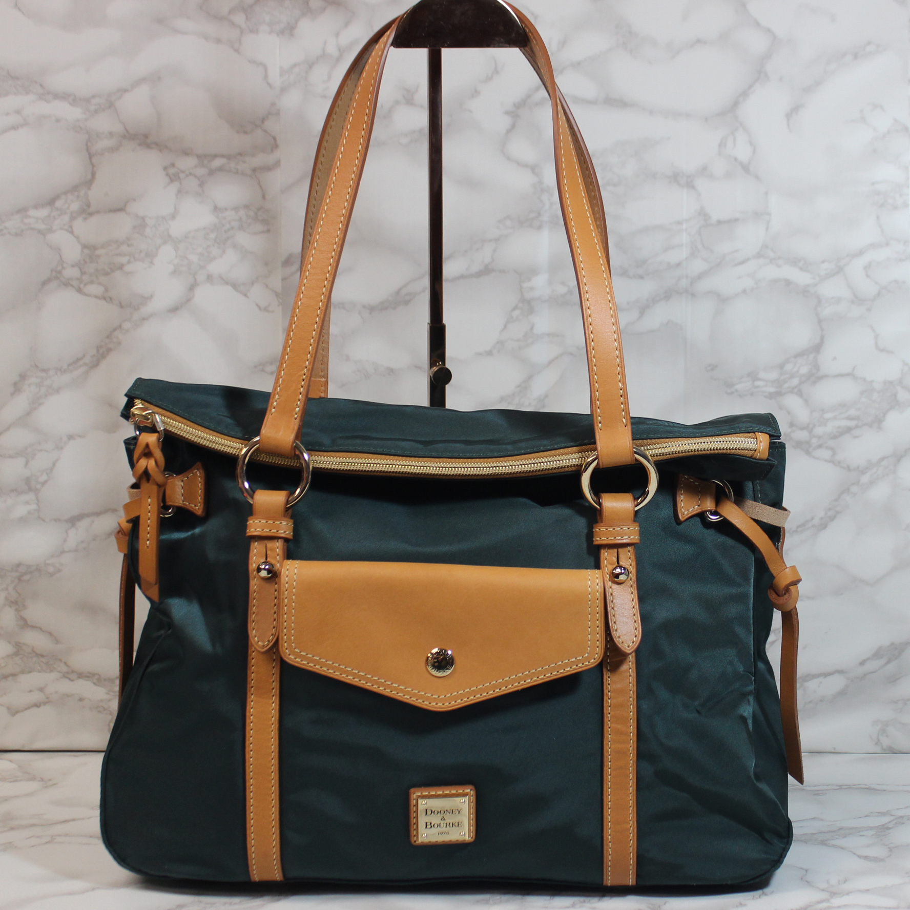 dooney & bourke nylon smith shoulder handbag