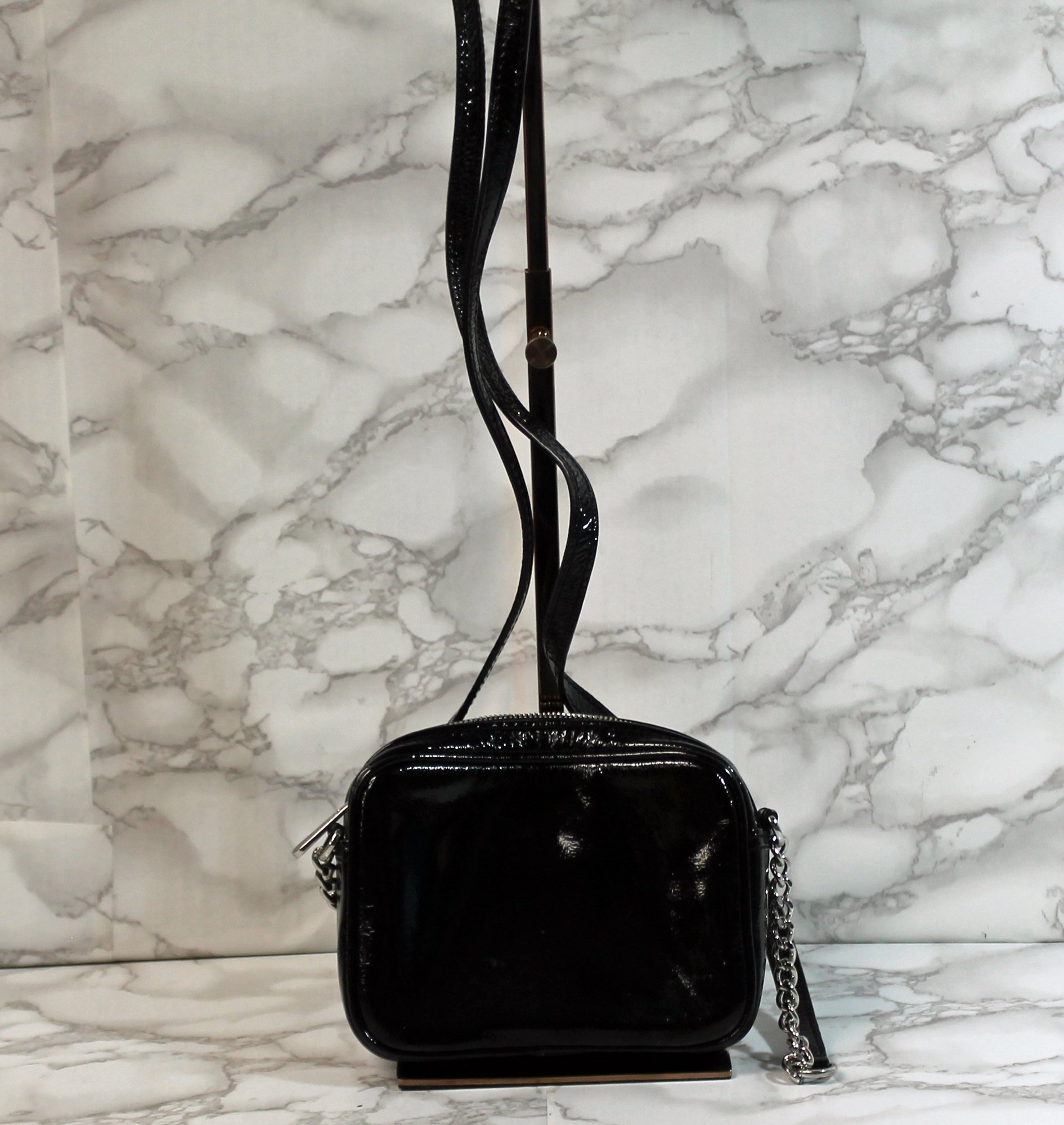 black cross body bag gold chain
